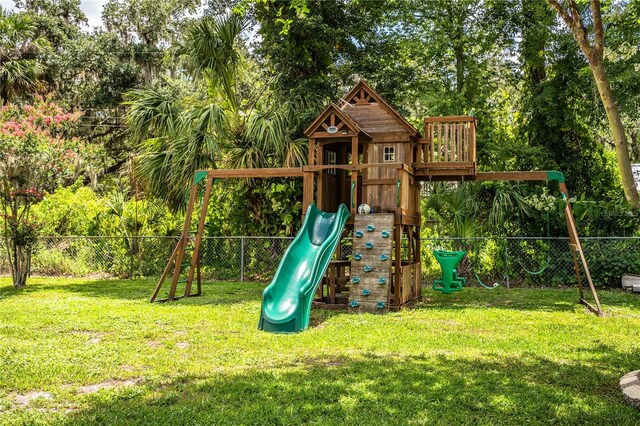 6920 Newman Cir E, Lakeland, FL 33811 - view of playground with view of wooded area
