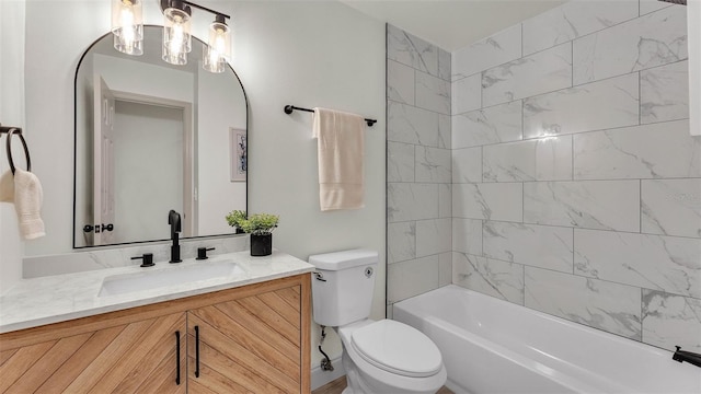 3235 Sandpiper Ln, Mulberry, FL 33860 - bathroom with vanity and washtub / shower combination
