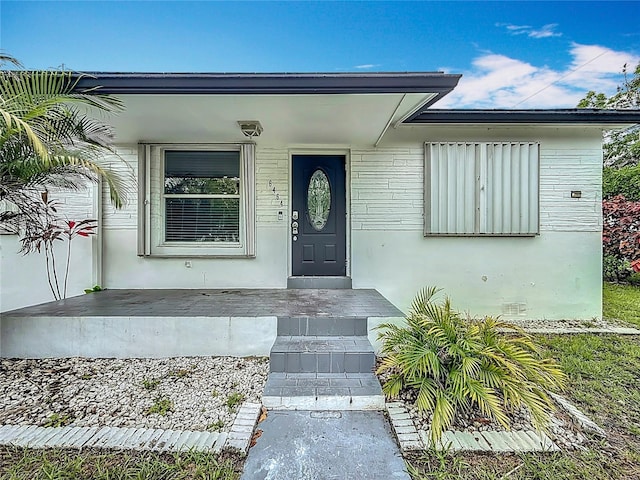 6464 Mcclellan St, Hollywood, FL 33024 - entrance to property