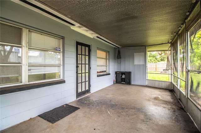 1604 Park Dr, Lakeland, FL 33803 - view of unfurnished sunroom
