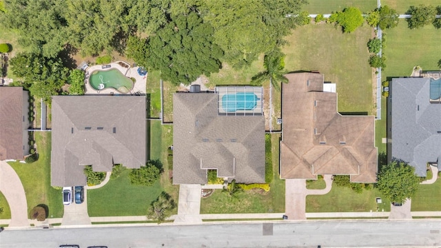 6757 High Grove Dr, Lakeland, FL 33813 - aerial view of property and surrounding area featuring a pool area