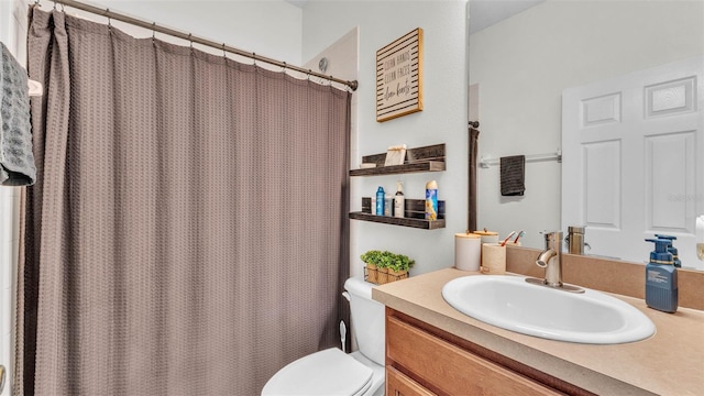 6365 Torrington Cir, Lakeland, FL 33811 - bathroom with vanity and a shower with shower curtain