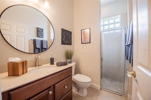 2026 Indian Sky Cir, Lakeland, FL 33813 - full bathroom with a tile shower, vanity, and tile patterned floors