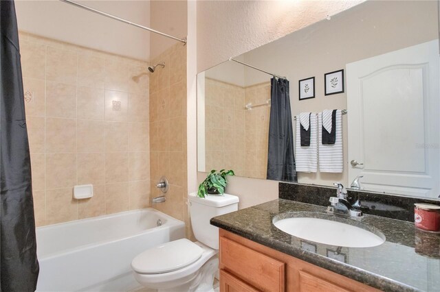 5370 Knights Station Rd, Lakeland, FL 33810 - full bath with shower / tub combo and vanity