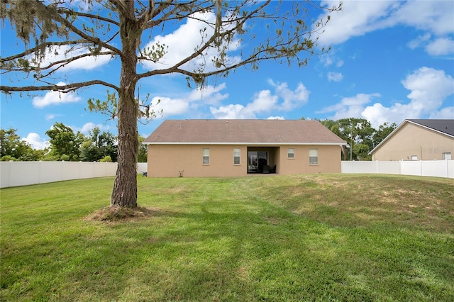 5370 Knights Station Rd, Lakeland, FL 33810 - rear view of property featuring stucco siding