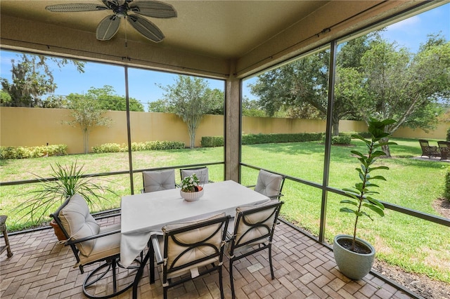 961 Christina Chase Dr, Lakeland, FL 33813 - sunroom featuring ceiling fan and outdoor dining area