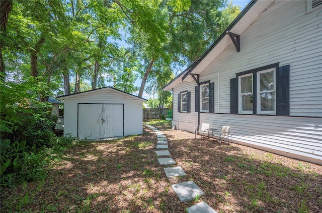 213 Cannon St, Lakeland, FL 33803 - view of yard with a storage shed