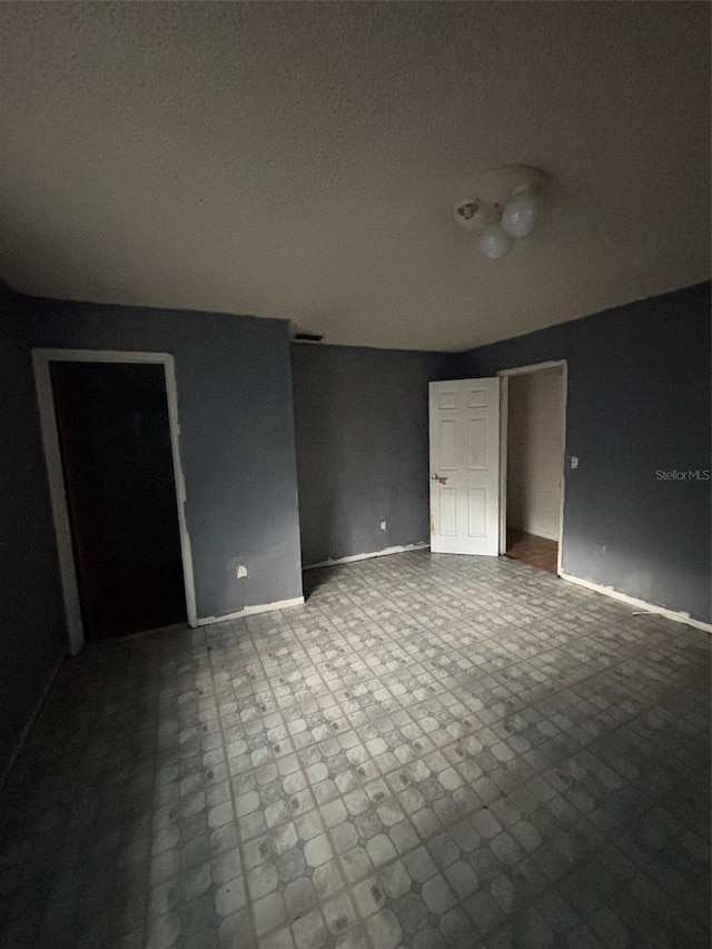 2921 Galaxy Ln, Lakeland, FL 33801 - empty room featuring baseboards
