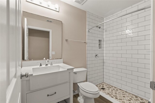 1125 Blackjack Ridge St, Minneola, FL 34715 - full bathroom featuring tiled shower and vanity