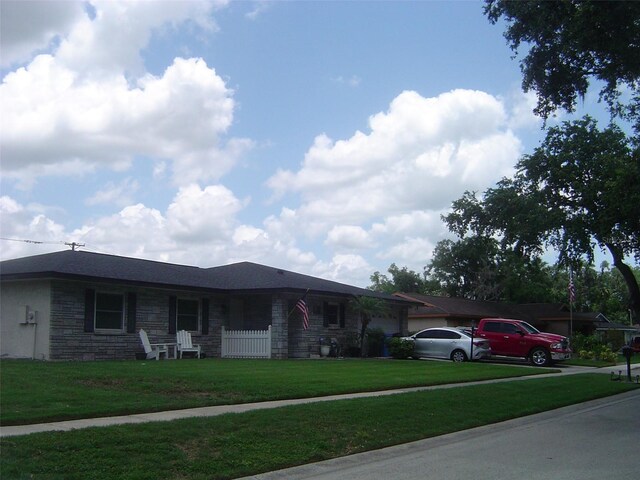 704 Queens Ct, Seffner, FL 33584 - photo 2