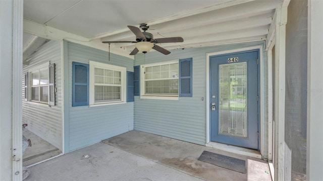 640 Forrest Dr, Bartow, FL 33830 - doorway to property featuring a ceiling fan