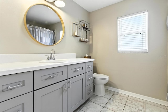 6410 Beechnut Dr, Lakeland, FL 33813 - full bath with vanity and toilet