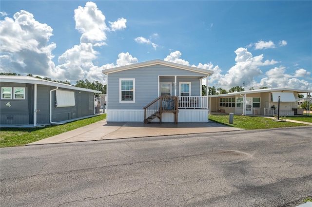 7085 Fairview Village Cir, Winter Haven, FL 33881 - photo 1