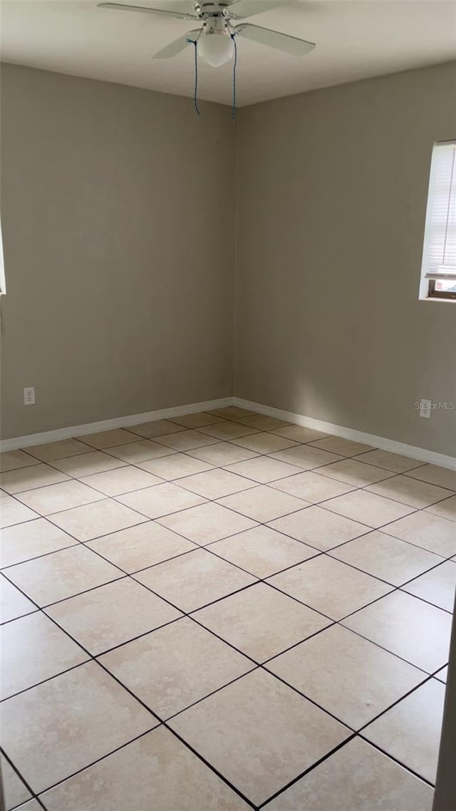 2708 Dixie Rd, Lakeland, FL 33801 - empty room featuring ceiling fan and baseboards