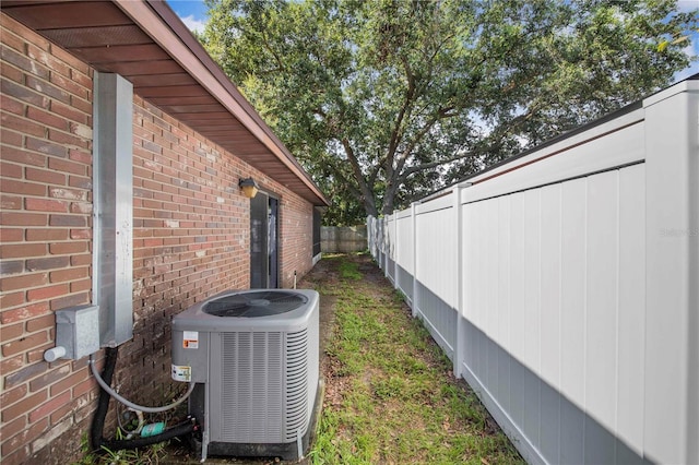 1523 Mariner Rd, Lakeland, FL 33803 - view of yard