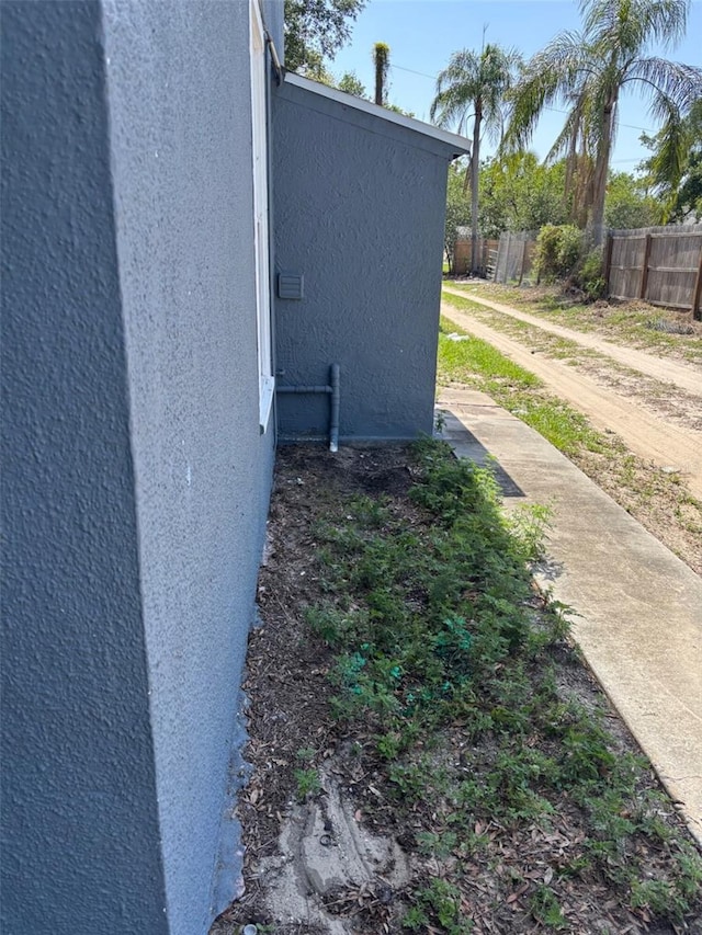 121 F Ave SW, Winter Haven, FL 33880 - view of side of property with stucco siding