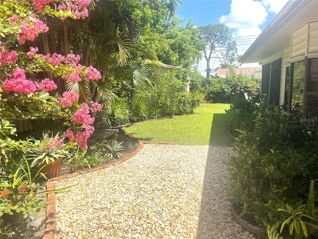 4718 Crystal Ave, Sarasota, FL 34231 - view of green lawn