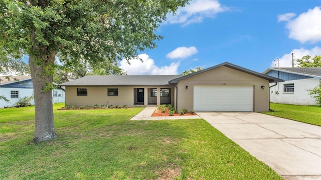 4622 Grovecrest Dr, Lakeland, FL 33813 - photo 1