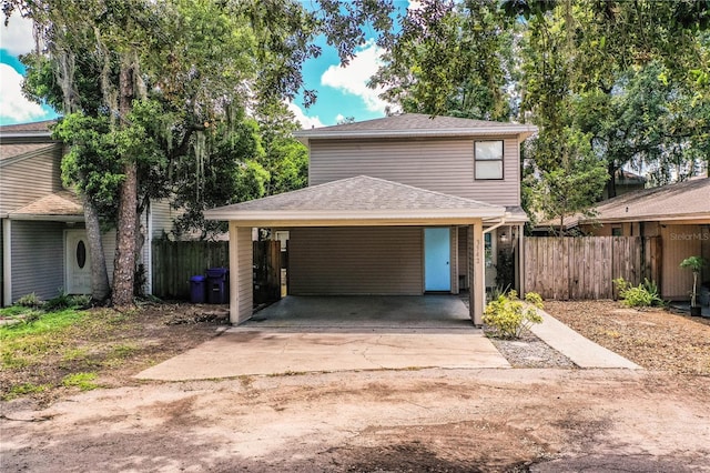 3542 Raintree Ct, Lakeland, FL 33803 - view of front facade featuring concrete driveway and a shingled roof