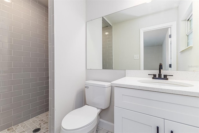 508 Boger Blvd N, Lakeland, FL 33803 - full bath with vanity and tiled shower