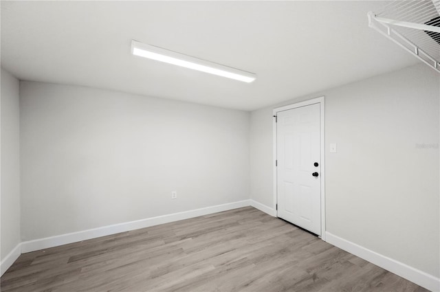 2633 Keysville Dr, Lithia, FL 33547 - spare room with wood finished floors and baseboards