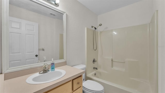 4515 Starfish Ave, Sebring, FL 33870 - full bathroom featuring vanity and shower / bath combination