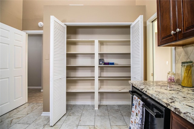 3582 Raintree Ct, Lakeland, FL 33803 - view of pantry