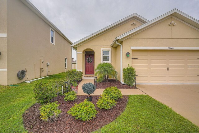 32668 Abby Lax Ln, Wesley Chapel, FL 33543 - photo 3