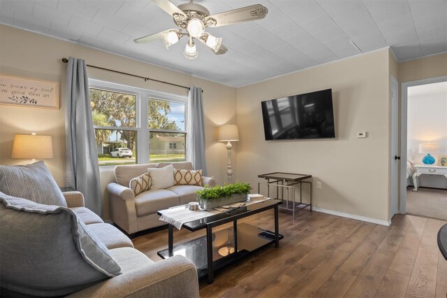 3521 Publix Rd, Lakeland, FL 33810 - living area with wood-type flooring and ceiling fan