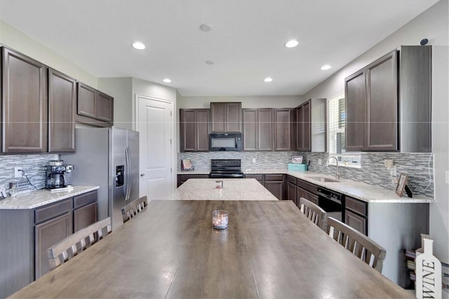 10646 Planer Picket Dr, Riverview, FL 33569 - photo 8