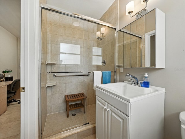 2213 Woodbine Ave, Lakeland, FL 33803 - full bath featuring vanity and a shower stall