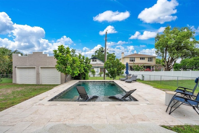 207 W Maxwell St, Lakeland, FL 33803 - view of swimming pool with a patio area