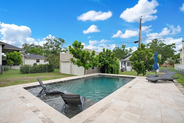 207 W Maxwell St, Lakeland, FL 33803 - view of swimming pool with a patio