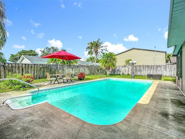310 Keystone Rd, Auburndale, FL 33823 - view of pool with a patio area and a fenced backyard