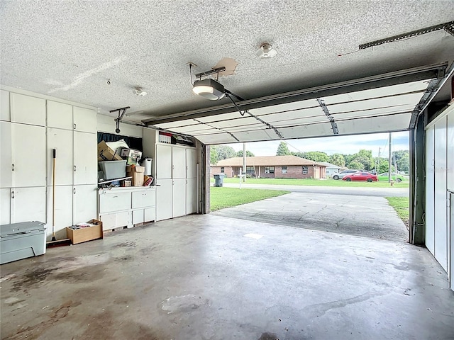 310 Keystone Rd, Auburndale, FL 33823 - garage with a garage door opener