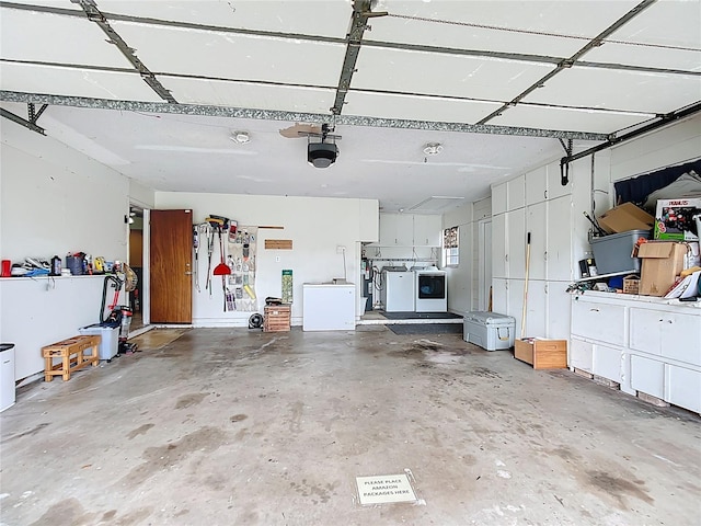 310 Keystone Rd, Auburndale, FL 33823 - garage featuring washer / clothes dryer and a garage door opener