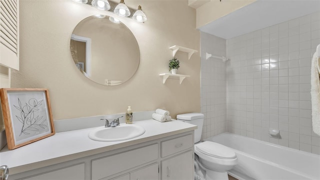 1100 Lowry Ave Unit 69, Lakeland, FL 33801 - full bathroom with vanity and  shower combination
