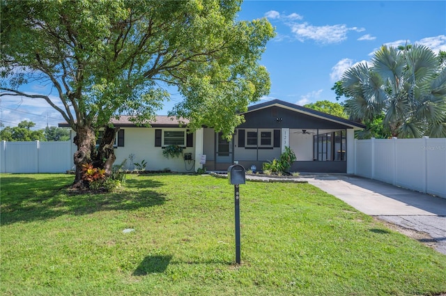 1231 Melville Ave, Lakeland, FL 33805 - view of front facade featuring ceiling fan