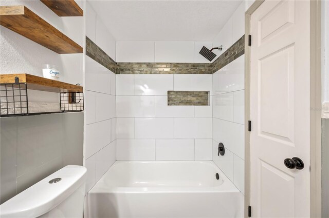 1231 Melville Ave, Lakeland, FL 33805 - bathroom with shower / bath combination and toilet
