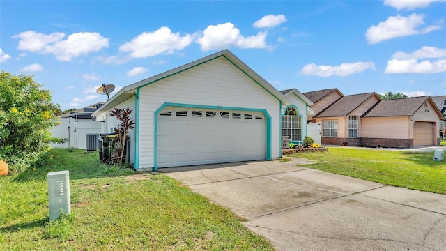 526 Allison Ave, Davenport, FL 33897 - ranch-style house with a garage