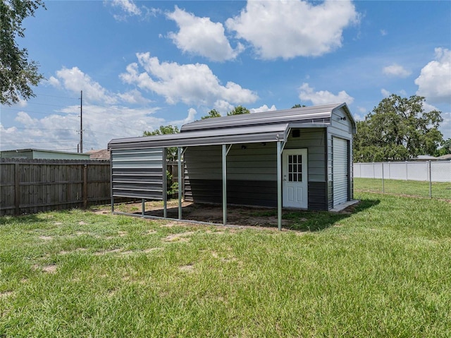 252 W Brookins Ave, Eagle Lake, FL 33839 - view of outbuilding featuring a fenced backyard