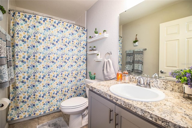 8031 Brookeshire Dr, Lakeland, FL 33809 - full bath featuring vanity, tile patterned flooring, and curtained shower