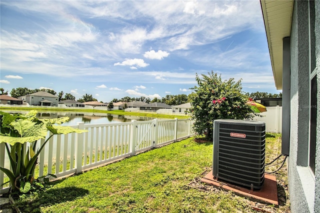 8031 Brookeshire Dr, Lakeland, FL 33809 - fenced backyard featuring a water view and a residential view