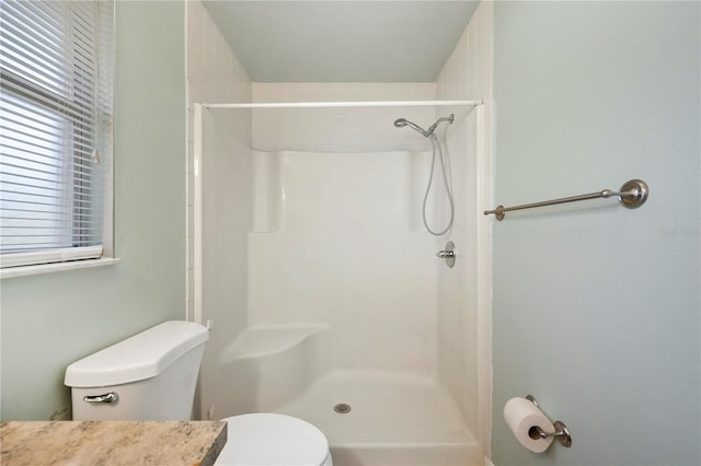 335 W Cummings St, Lake Alfred, FL 33850 - full bathroom with a shower and vanity