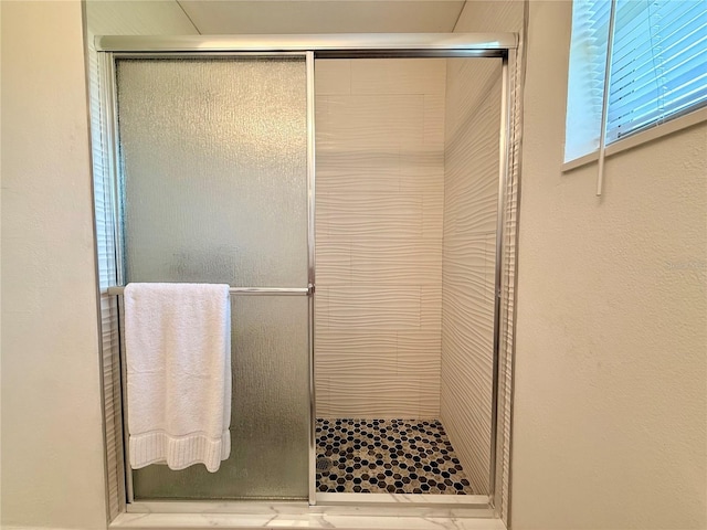 1302 W 8th St, Lakeland, FL 33805 - bathroom featuring a stall shower