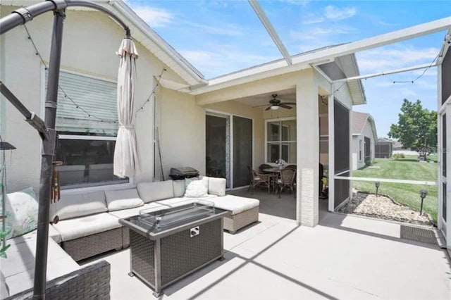 3999 Whistlewood Cir, Lakeland, FL 33811 - sunroom / solarium featuring an outdoor living space, a ceiling fan, and outdoor dining space