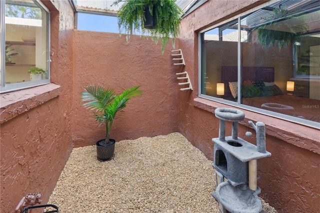 465 Las Cruces, Winter Haven, FL 33884 - view of patio / terrace