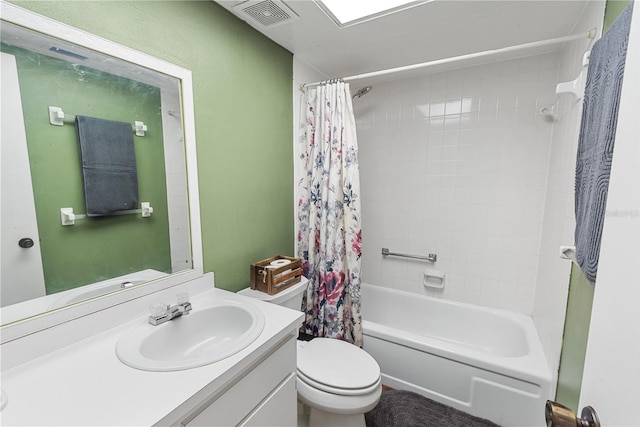 465 Las Cruces, Winter Haven, FL 33884 - full bath with vanity and shower / tub combo