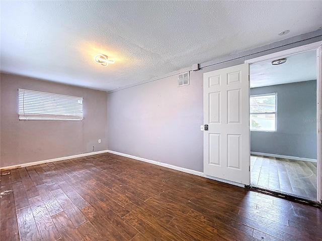 1341 Sandy Ln, Clearwater, FL 33755 - photo 51