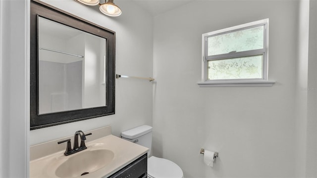 3917 NW Warbler Dr, Winter Haven, FL 33880 - full bath with vanity and a shower